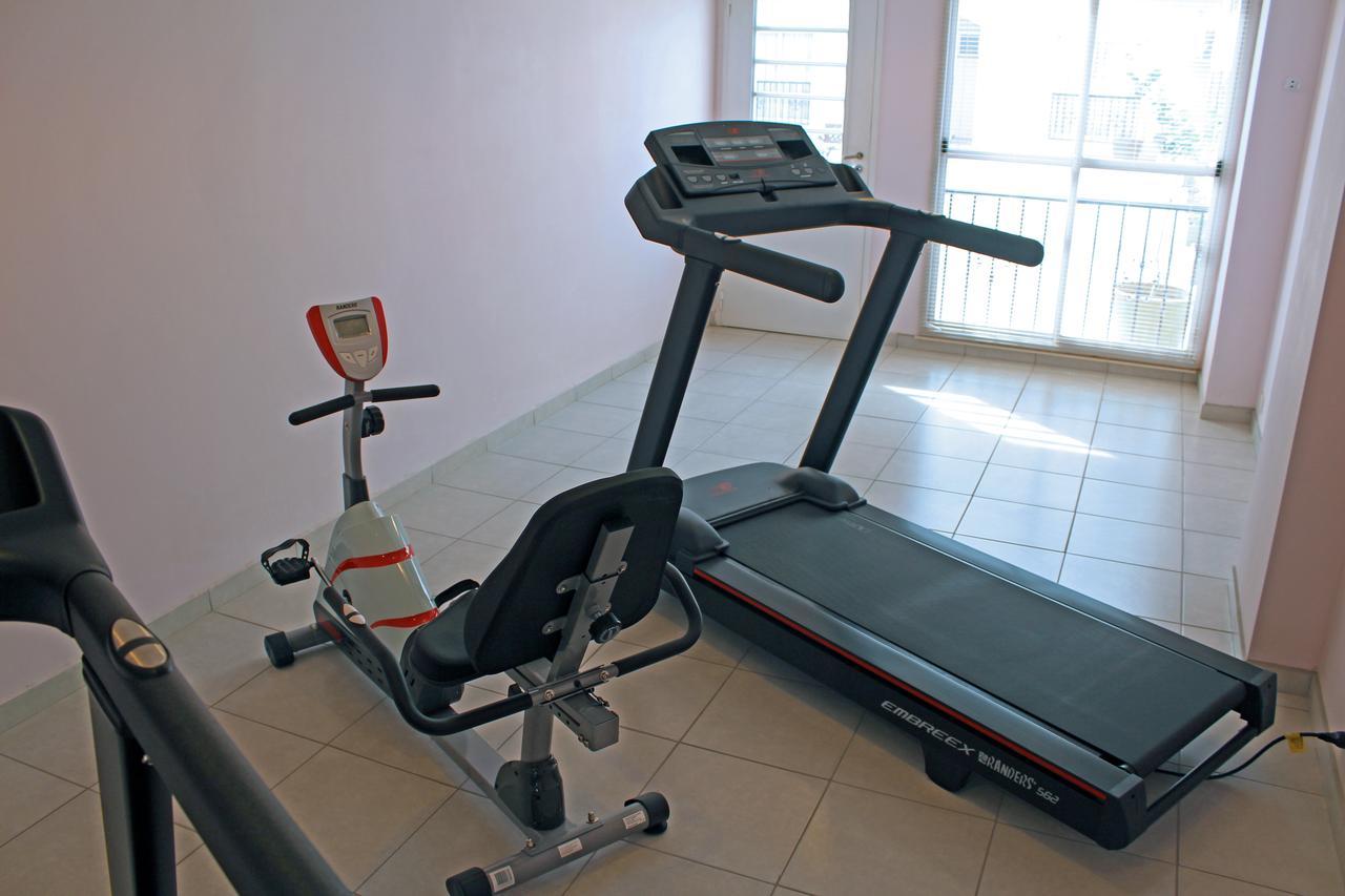 Apart Hotel Granada Неукен Экстерьер фото